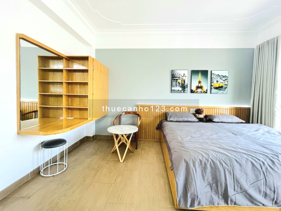 Căn hộ Studio FULL nội thất cao cấp ban công thoáng mát ngay Quận 1