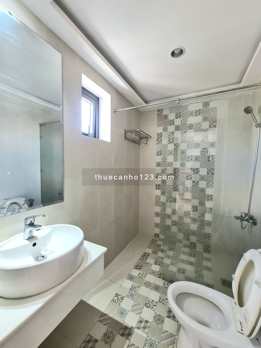 Căn hộ Studio FULL nội thất cao cấp ban công thoáng mát ngay Quận 1