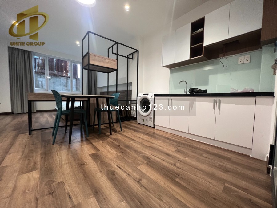 Cho thuê căn hộ Quận 1 - 1 Phòng ngủ vách ngăn - giáp Quận 4 - Gần phố đi bộ Nguyễn Huệ