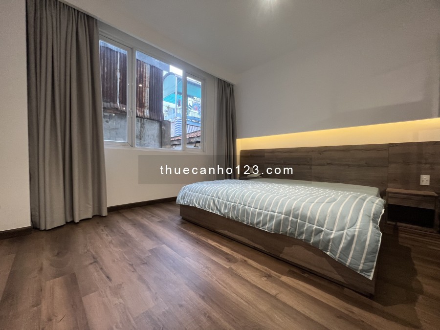 Cho thuê căn hộ Quận 1 - 1 Phòng ngủ vách ngăn - giáp Quận 4 - Gần phố đi bộ Nguyễn Huệ