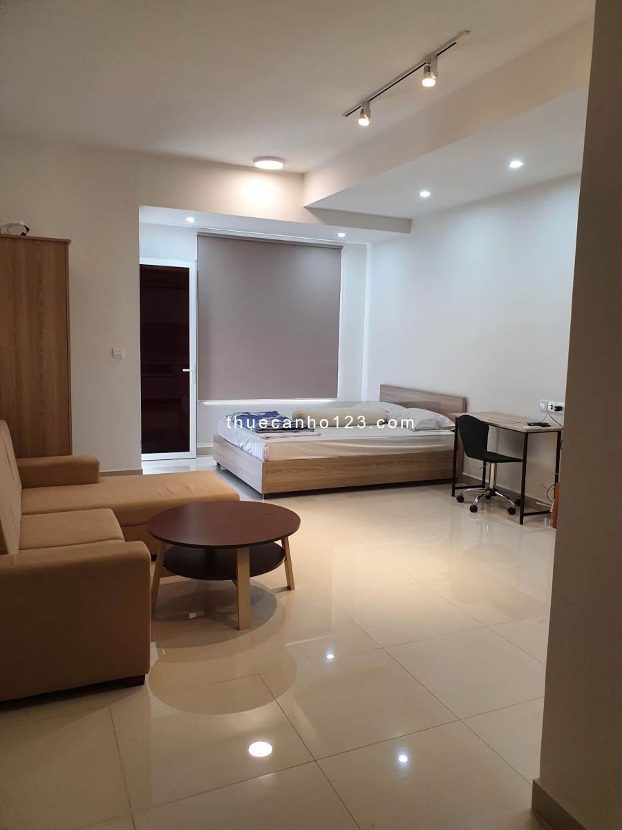 Nam cho thuê căn hộ Officetel Sunrise City, đủ nội thất, 11tr còn thương lượng