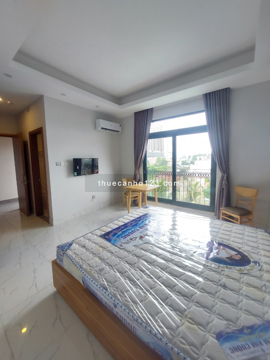 Căn hộ cao cấp ban công 1 phòng ngủ, quận Tân Bình, full Nội Thất thất