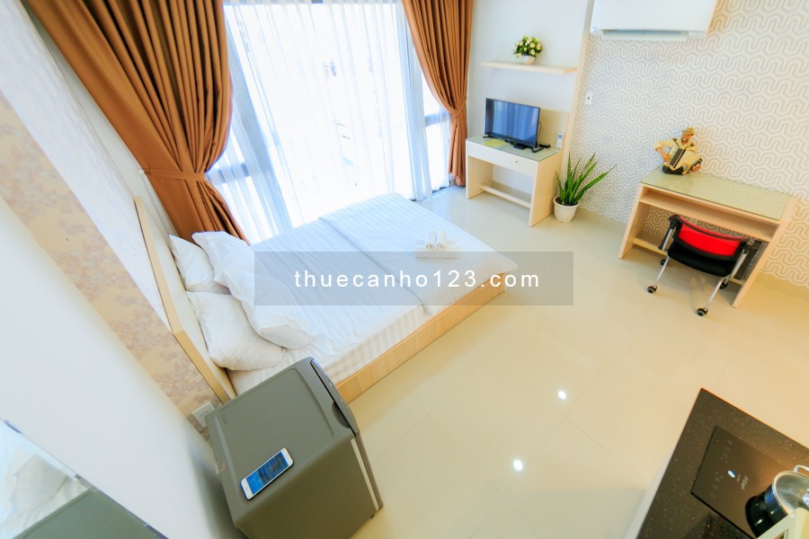 Căn hộ studio diện tích 30m2 - Full nội thất, Mới tại trung tâm Quận 1