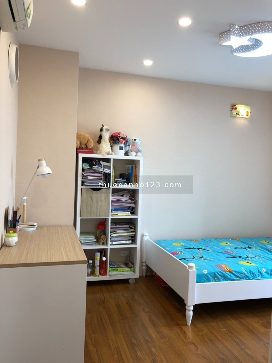 Cho thuê căn hộ chung cư Golden Palace Mễ Trì diện tích 125m2 có 3 phòng ngủ