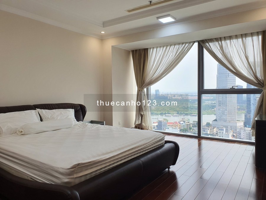 Cho thuê căn hộ Vincom Đồng Khởi 3PN căn góc view Bitexco, Quận 1 diện tích 175m giá 70tr