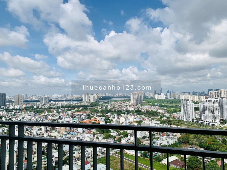 Cho thuê căn hộ 3 phòng ngủ tại Palm Heights Giá siêu Tốt. LH : 0707 913 021 Gặp E Linh