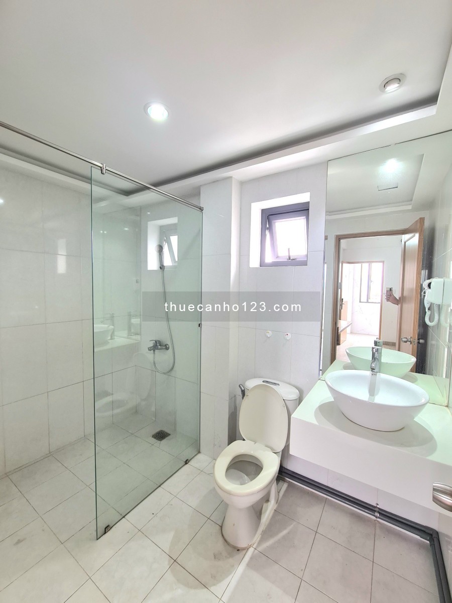 CHDV CHO THUÊ - Ngay Đại Học Văn Lang - đường Trần Hưng Đạo, Quận 1