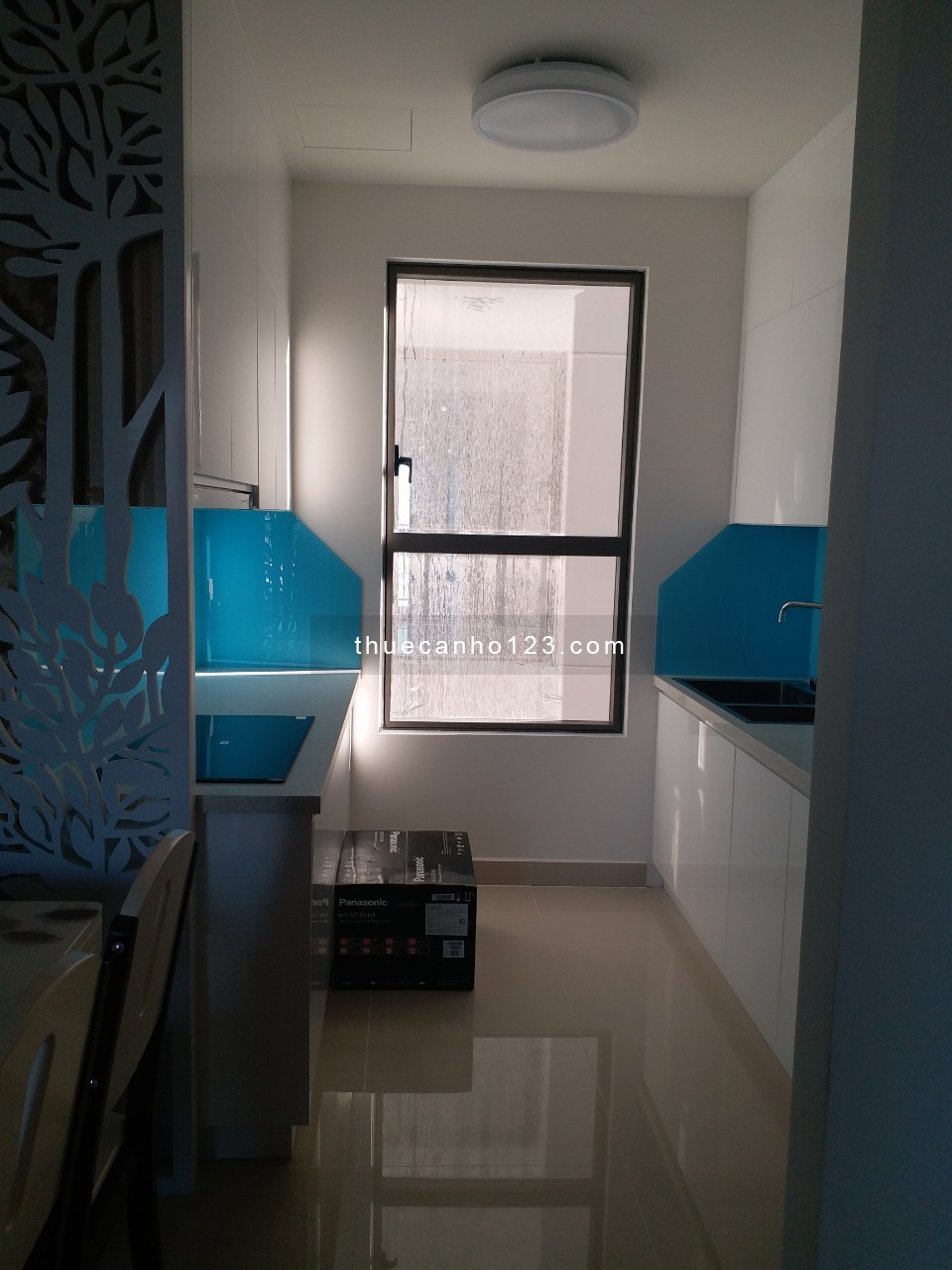 Cho thuê The Sun Avenue 3pn căn Full. Diện tích 89m2. Giá thuê 18tr