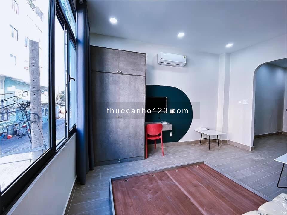 Cho thuê Studio Full NT. Cửa sổ lớn thoáng mát. Đối diện Công Viên Lê Thị Riêng