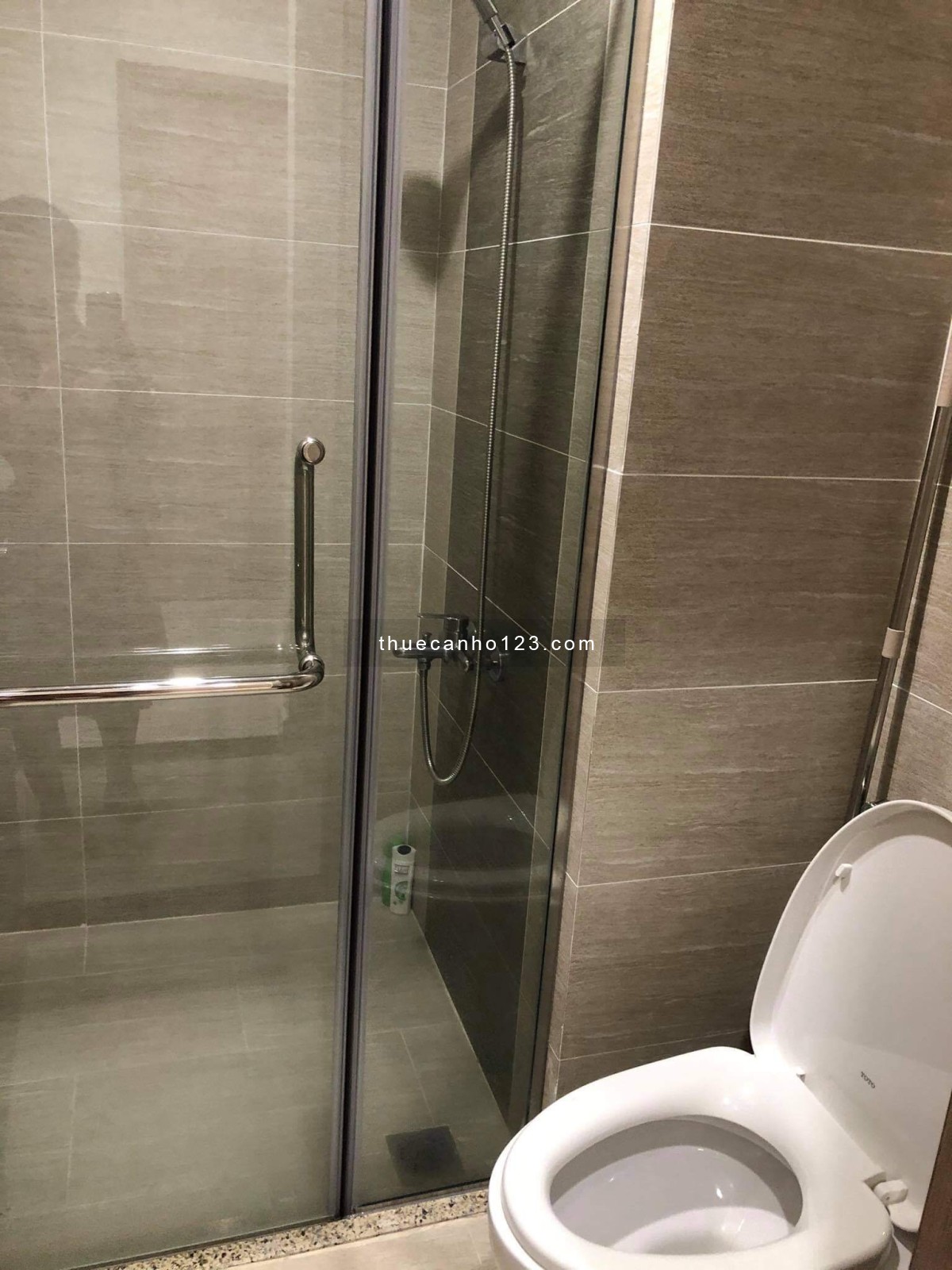 Cho thuê căn 2PN1WC full hết nội thất căn hộ chỉ cần xách vali vô ở Vinhome Grand Park quận 9