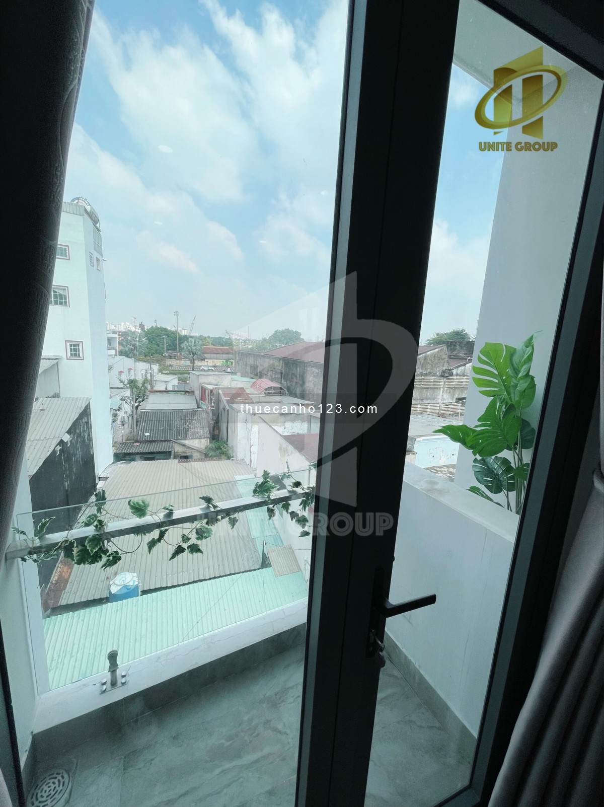 Q4 Studio full nội thất, mới, ban công gần ĐH Nguyễn Thất Thành, ĐH TC - Marketing, cầu Tân Thuận