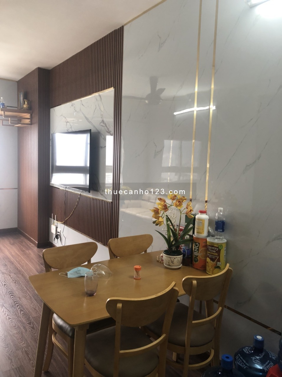 Cho thuê căn hộ 2pn1wc đẹp, đầy đủ nội thất tại Chung Cư Topaz Home Phan Văn Hớn