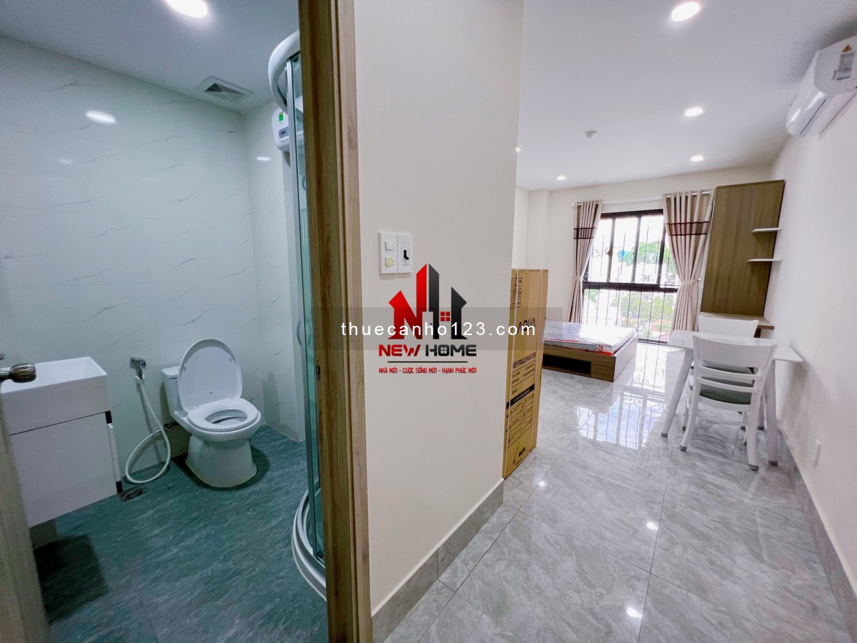 CH Khai Trương Mới 100% ngay chợ Bà Chiểu Balcon rộng 40m2