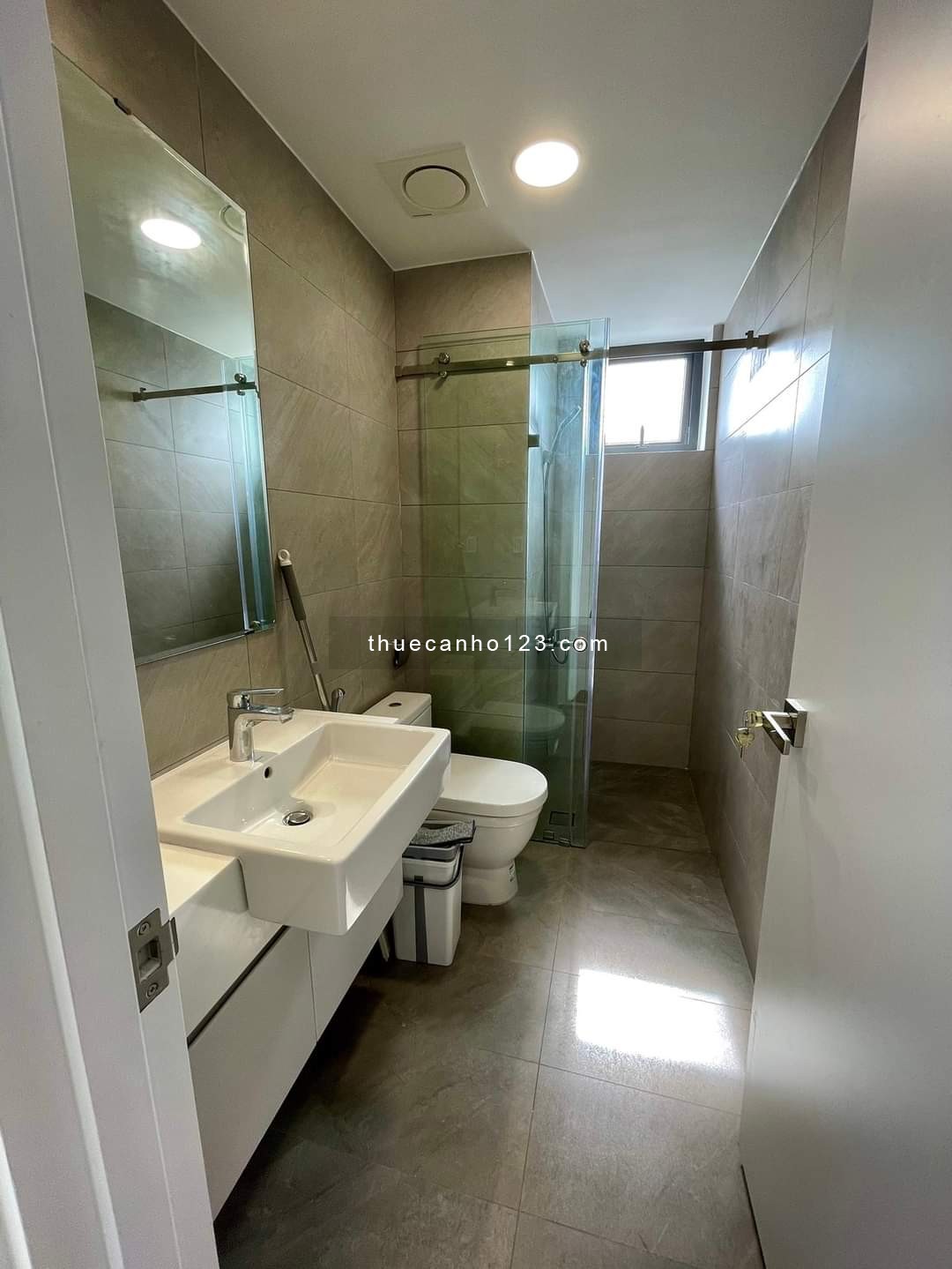 Căn hộ D'Lusso 2 PN, Full nội thất, Giá tốt nhất thị trường