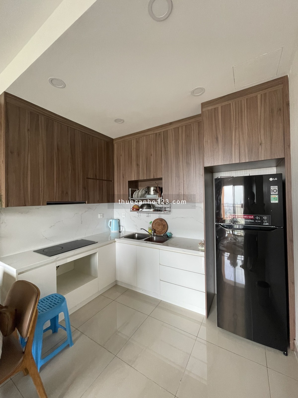 Cho thuê The Sun Avenue 2PN - 73m2 full nội thất đẹp mới giá 18 Triệu, View Landmark