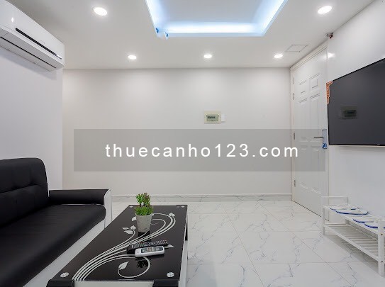 Căn hộ 1 Phòng ngủ máy giặt riêng FULL nội thất sân thượng hồ bơi view toàn thành phố về đêm