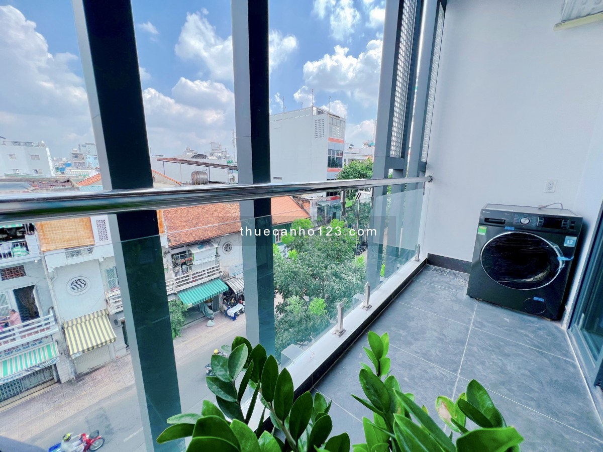 Căn Hộ Cao Cấp Balcony View Đẹp Full NT Lý Chính Thắng Q3