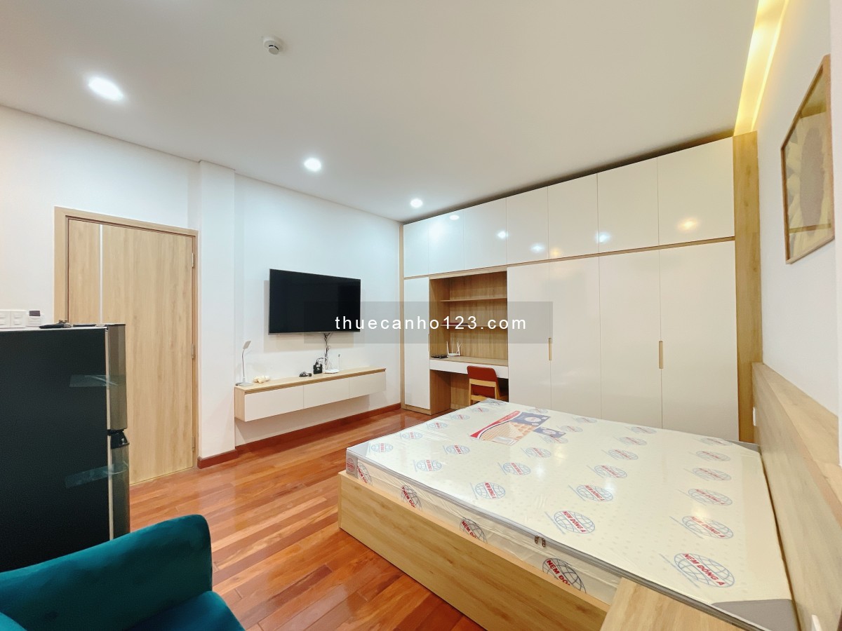 Q4 căn hộ Stuido full nội thất sạch đẹp, thoáng mát gần Cầu Kênh Tẻ, ĐH Nguyễn Tất Thành