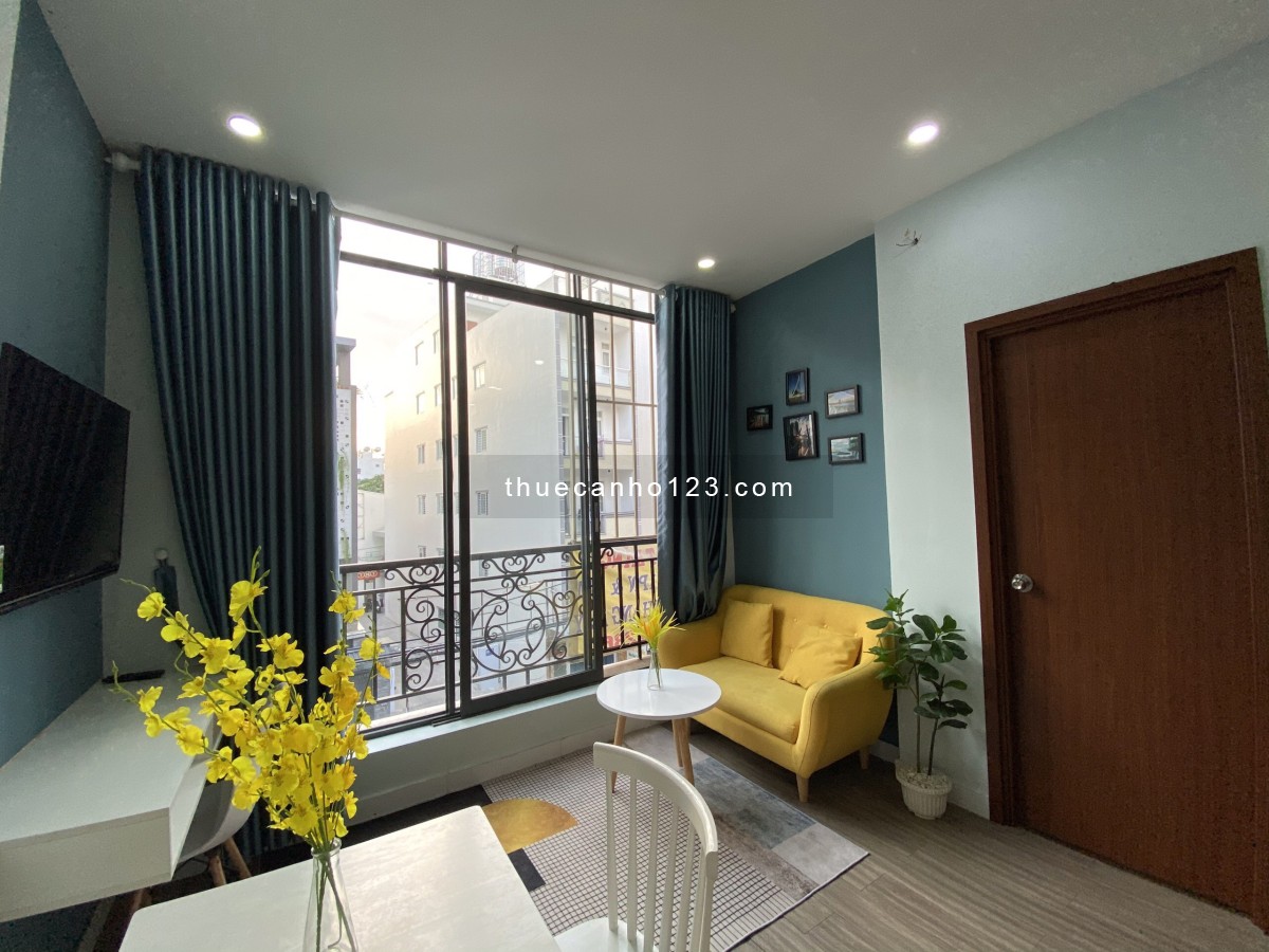 Cho thuê 2 phòng ngủ, balcony khu vực sân bay quận Tân Bình