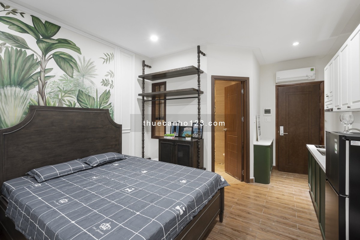 Cực Phẩm STUDIO Balcony Sân Vườn Style Retro Lý Tự Trọng Q1 Contact 0962541403