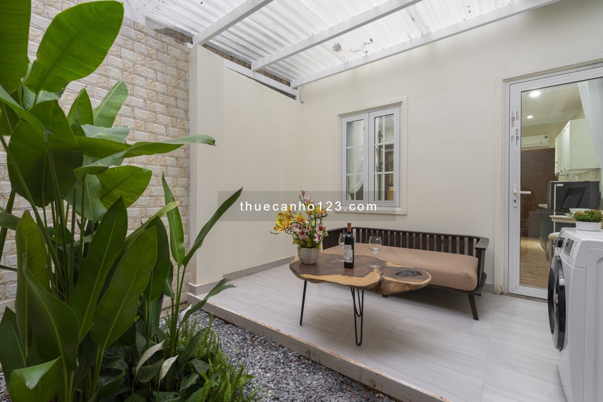 Cực Phẩm STUDIO Balcony Sân Vườn Style Retro Lý Tự Trọng Q1 Contact 0962541403