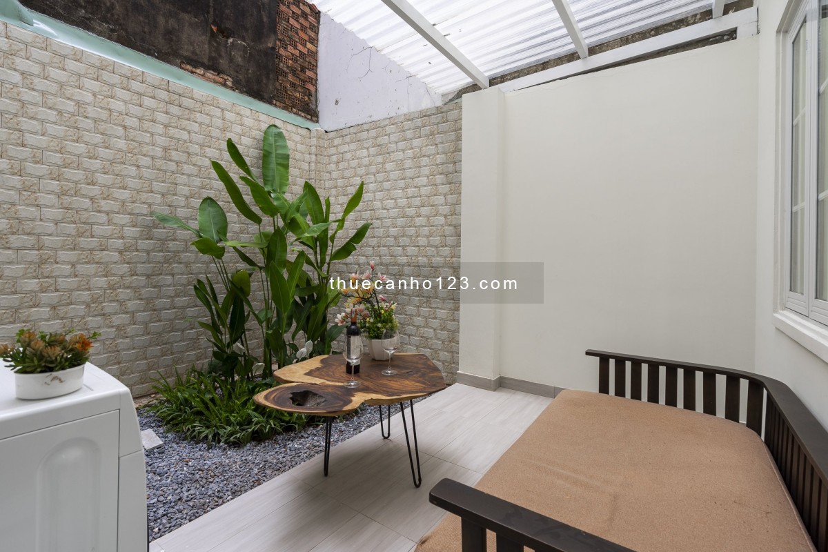 Cực Phẩm STUDIO Balcony Sân Vườn Style Retro Lý Tự Trọng Q1 Contact 0962541403