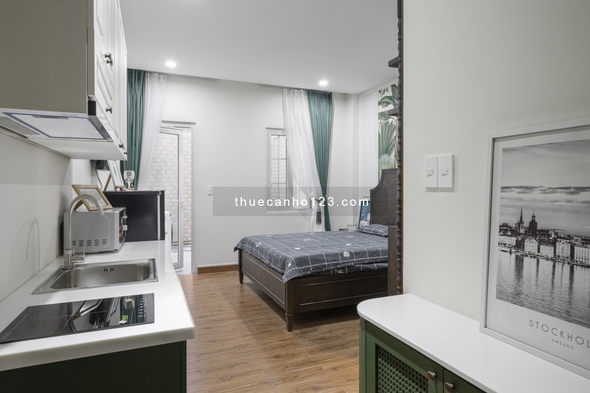 Cực Phẩm STUDIO Balcony Sân Vườn Style Retro Lý Tự Trọng Q1 Contact 0962541403