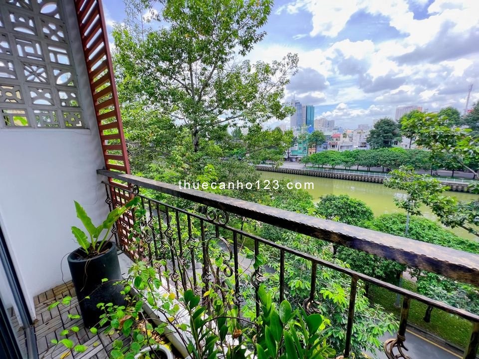 Duplex 1 trệt 1 gác Hoàng Sa view Bờ kè gần Đinh Tiên Hoàng the zoo