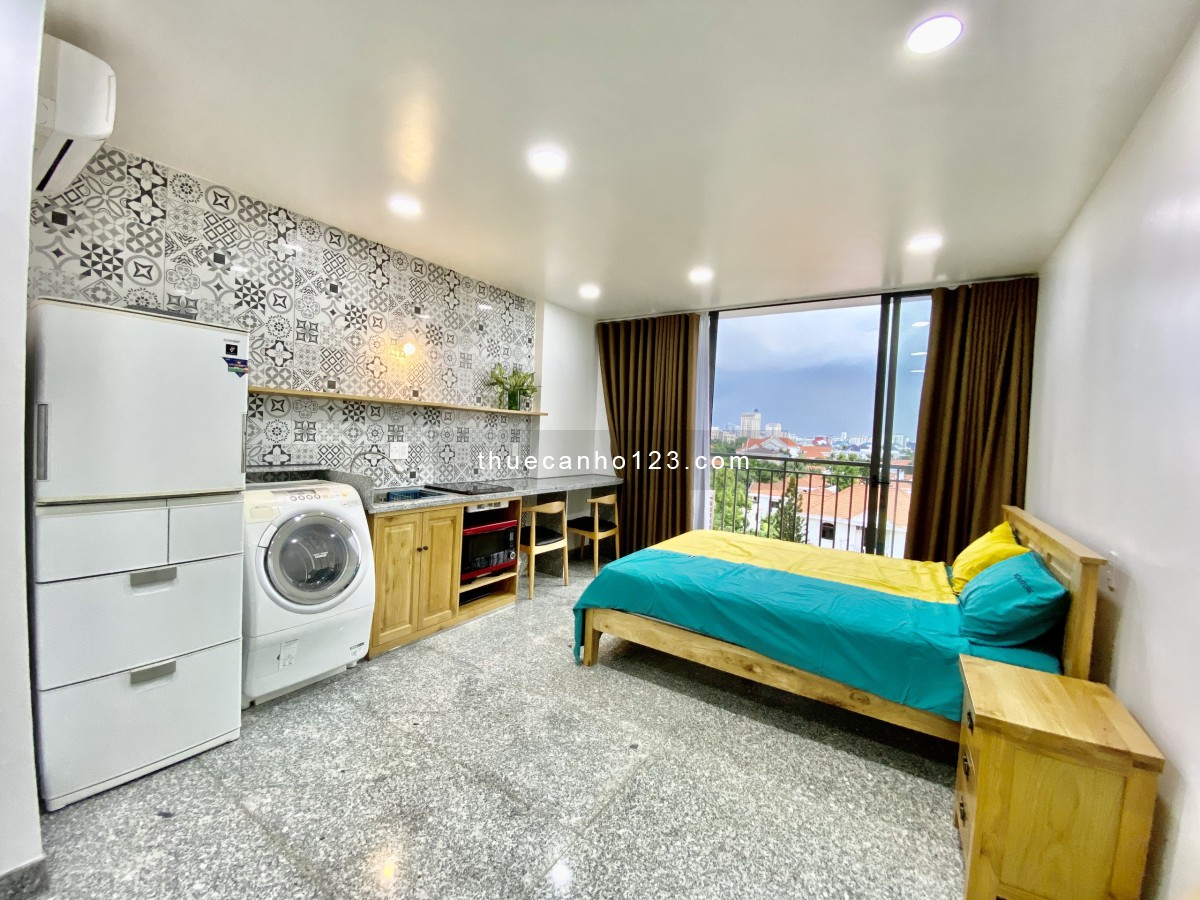 Căn hộ full nội thất balcony, có máy giặt riêng, đường số 44 Thảo Điền