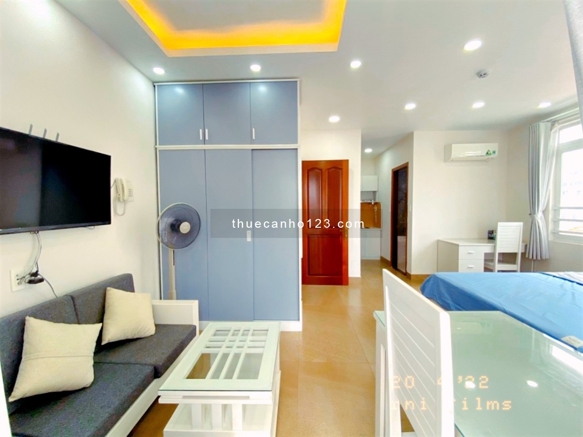 Căn hộ Bình Thạnh studio bancon view đẹp thoáng mát, phòng rộng rãi