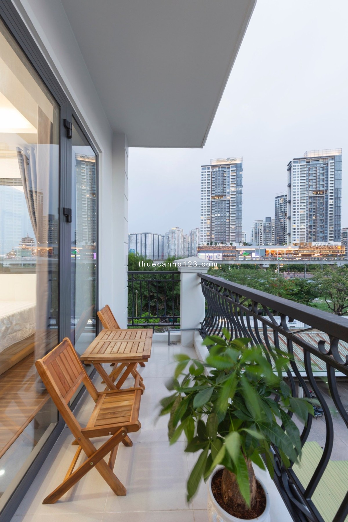 Căn hộ 1 pn_balcony_view nội khu Thảo Điền_Quận 2