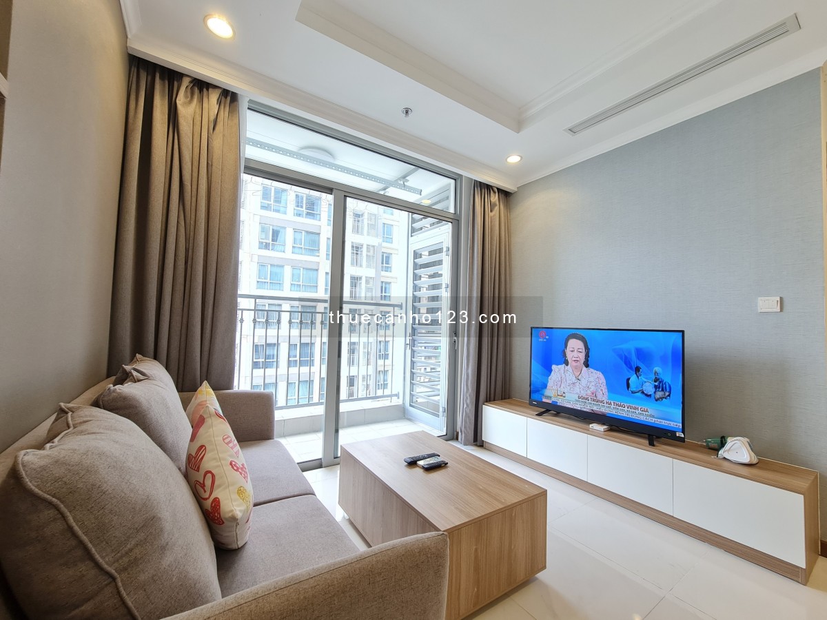 Cho thuê căn 1PN Vinhomes Central Park có sẵn nội thất