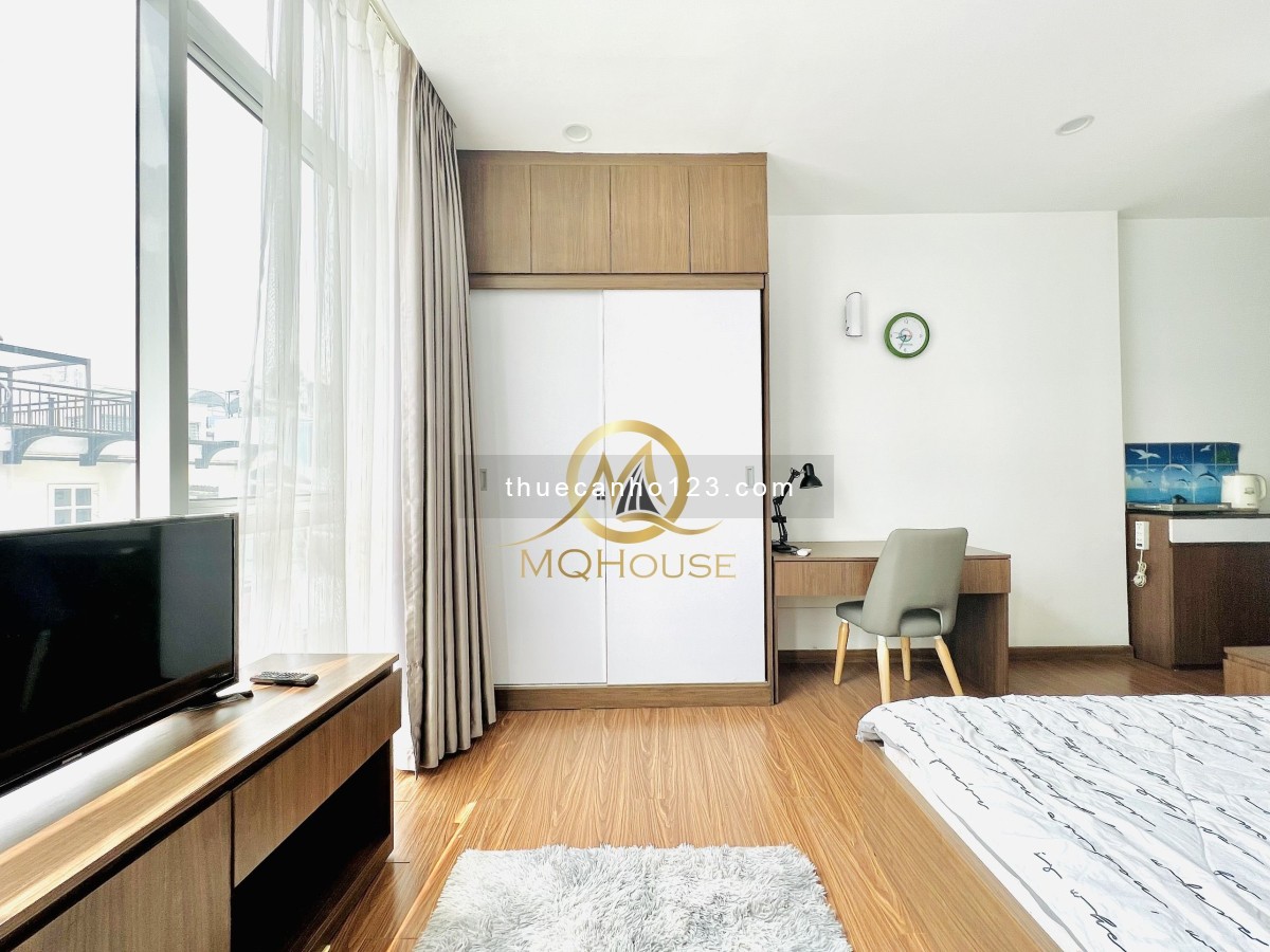 Căn hộ mới 100% nội thất cực hiện đại có thang máy tận phòng ngã tư Phú Nhuận