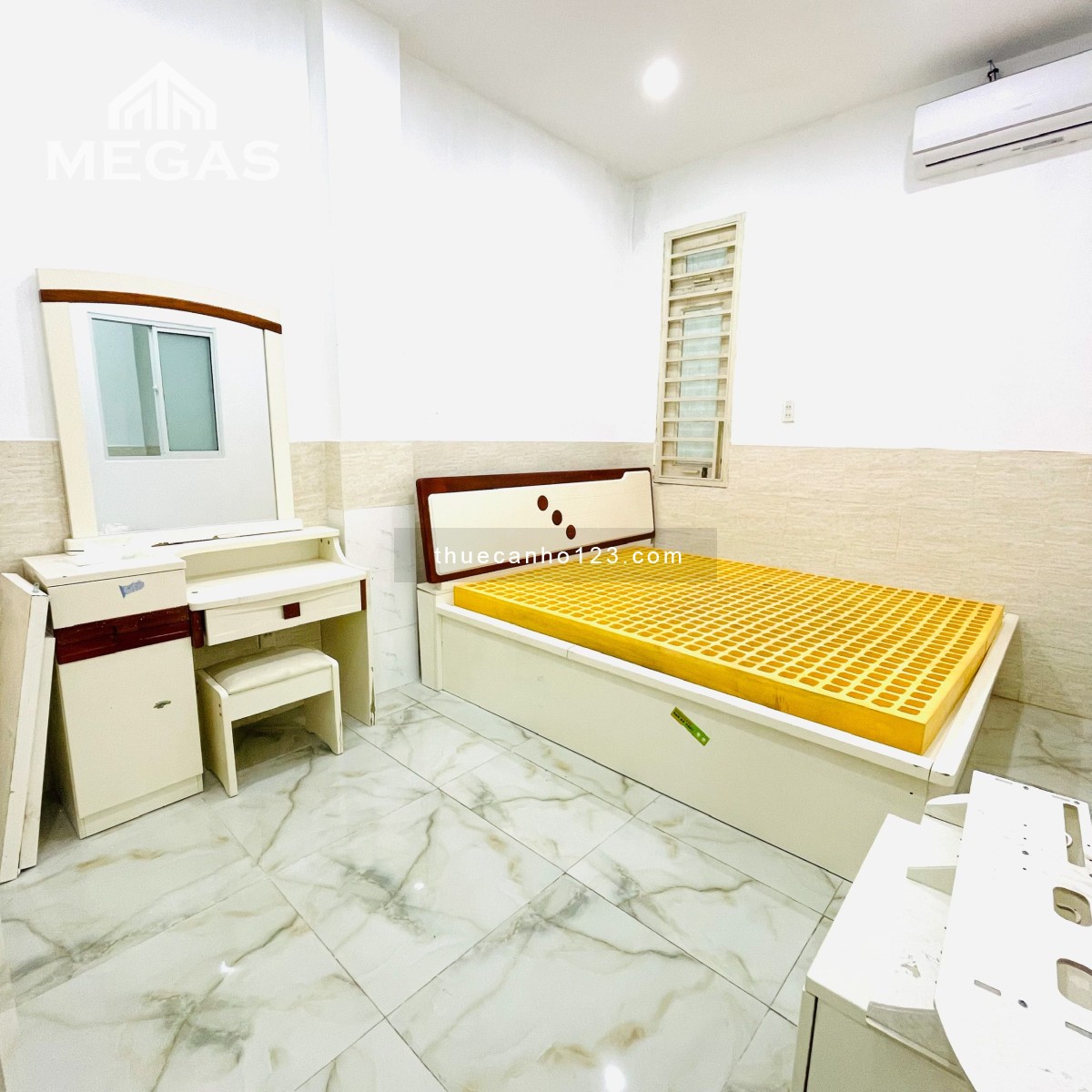 Căn hộ 2 phòng ngủ full nội thất giá hấp dẫn ngay sân bay Tân Sơn Nhất