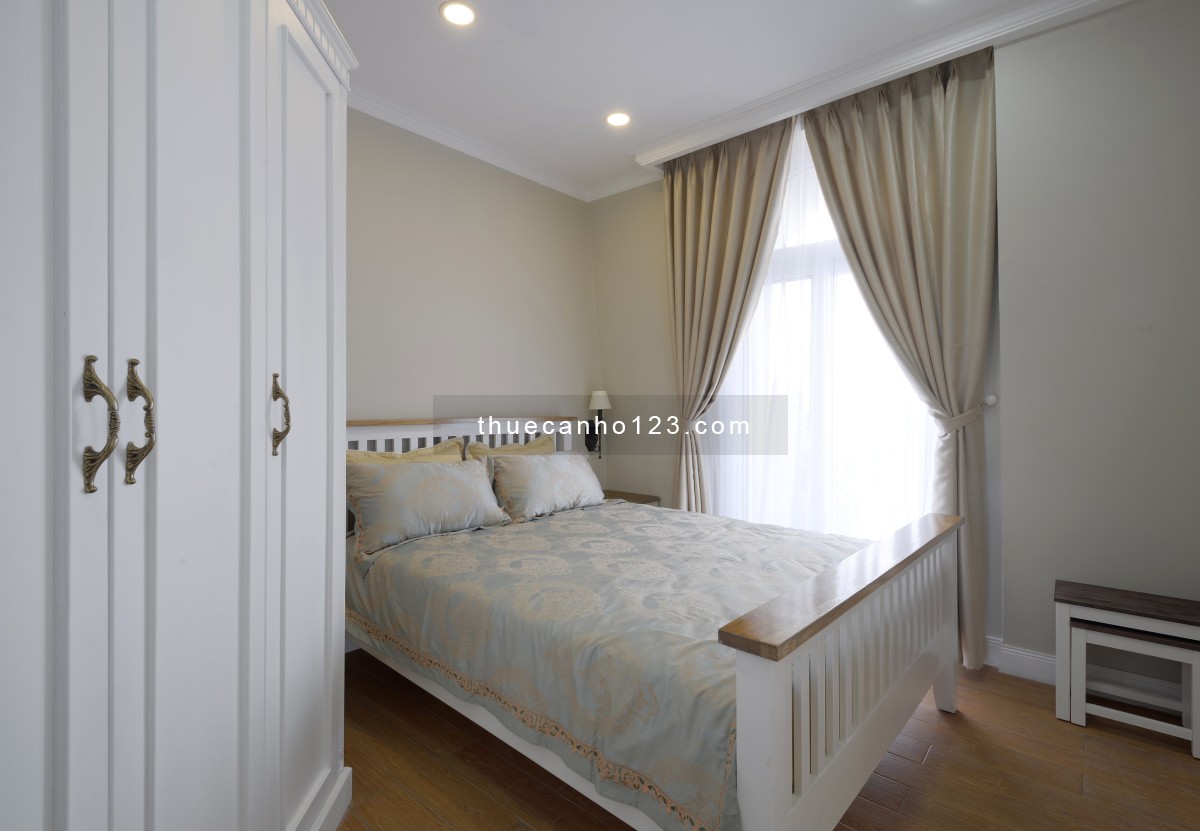 Studio Style Châu Âu tông trắng tinh tế thay đổi không gian sống lh 0974821028