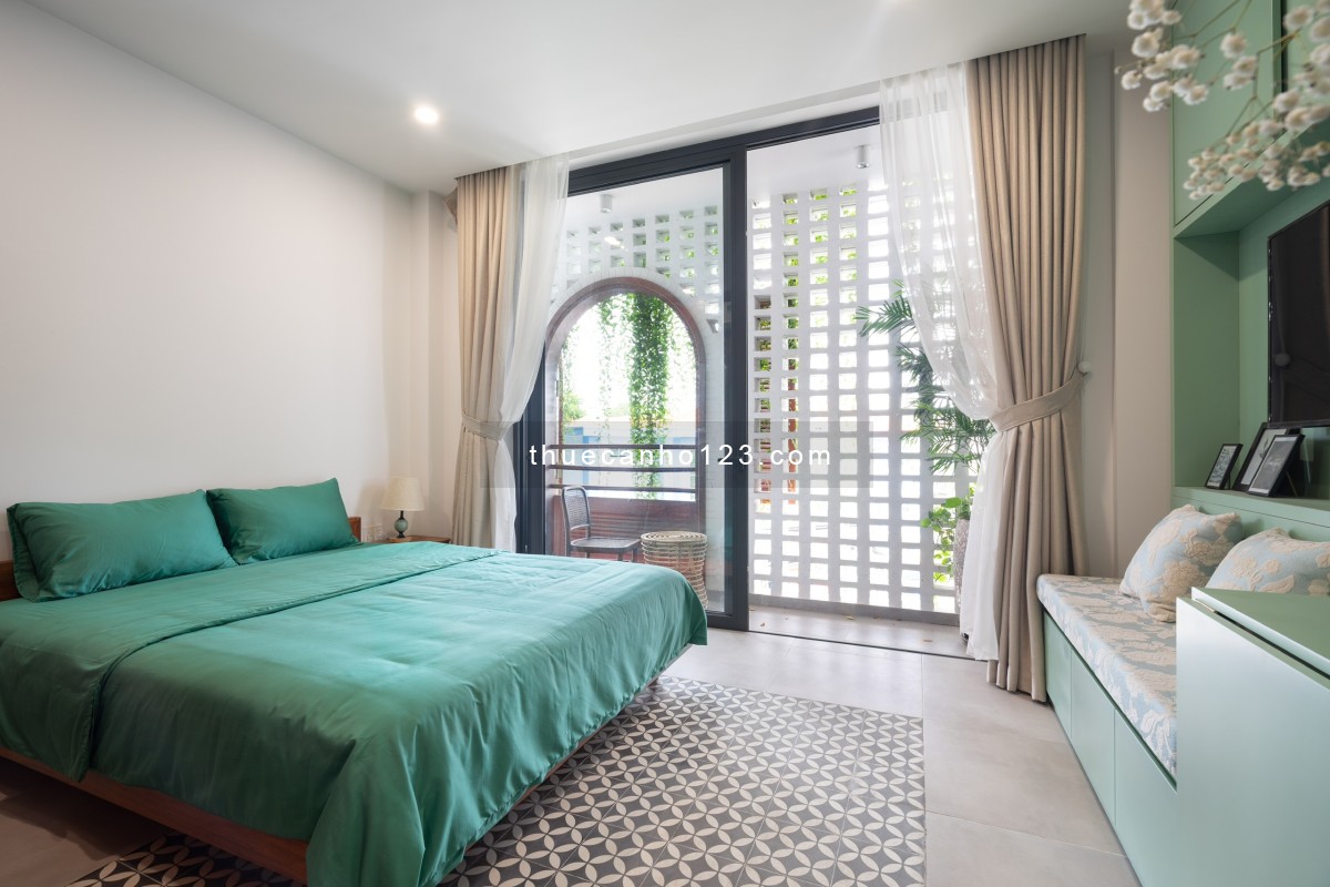 Cho thuê căn hộ Studio Balcony, thiết kế cổ điển xen lẫn hiện đại, không gian ấm cúng