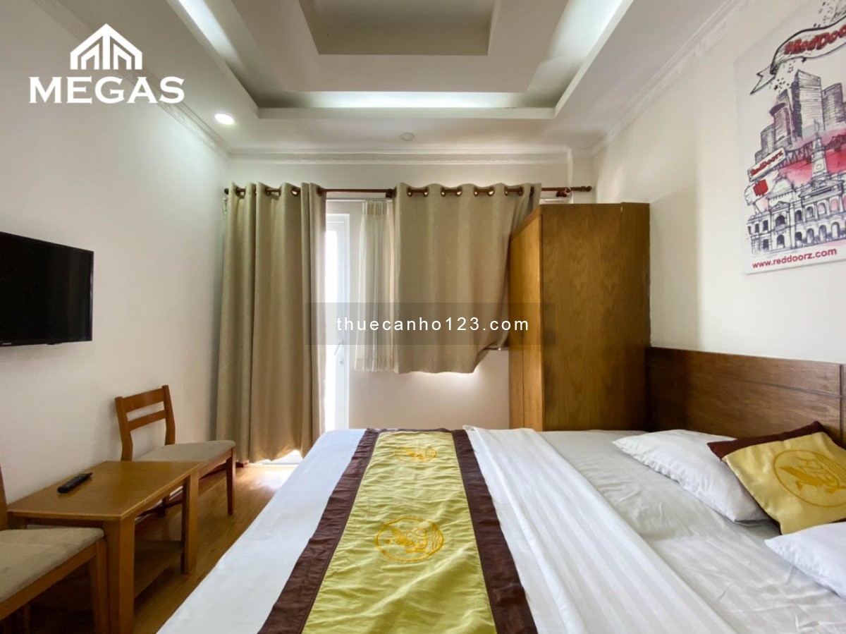 Cho thuê căn hộ 1 phòng ngủ ngay Thảo Điền, nhiều tiện ích nội khu, ban công đón nắng