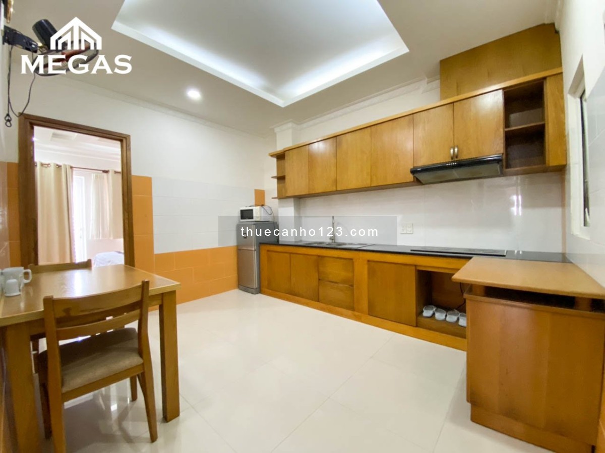 Cho thuê căn hộ 1 PN full nội thất có ban công ngay trung tâm Thảo Điền
