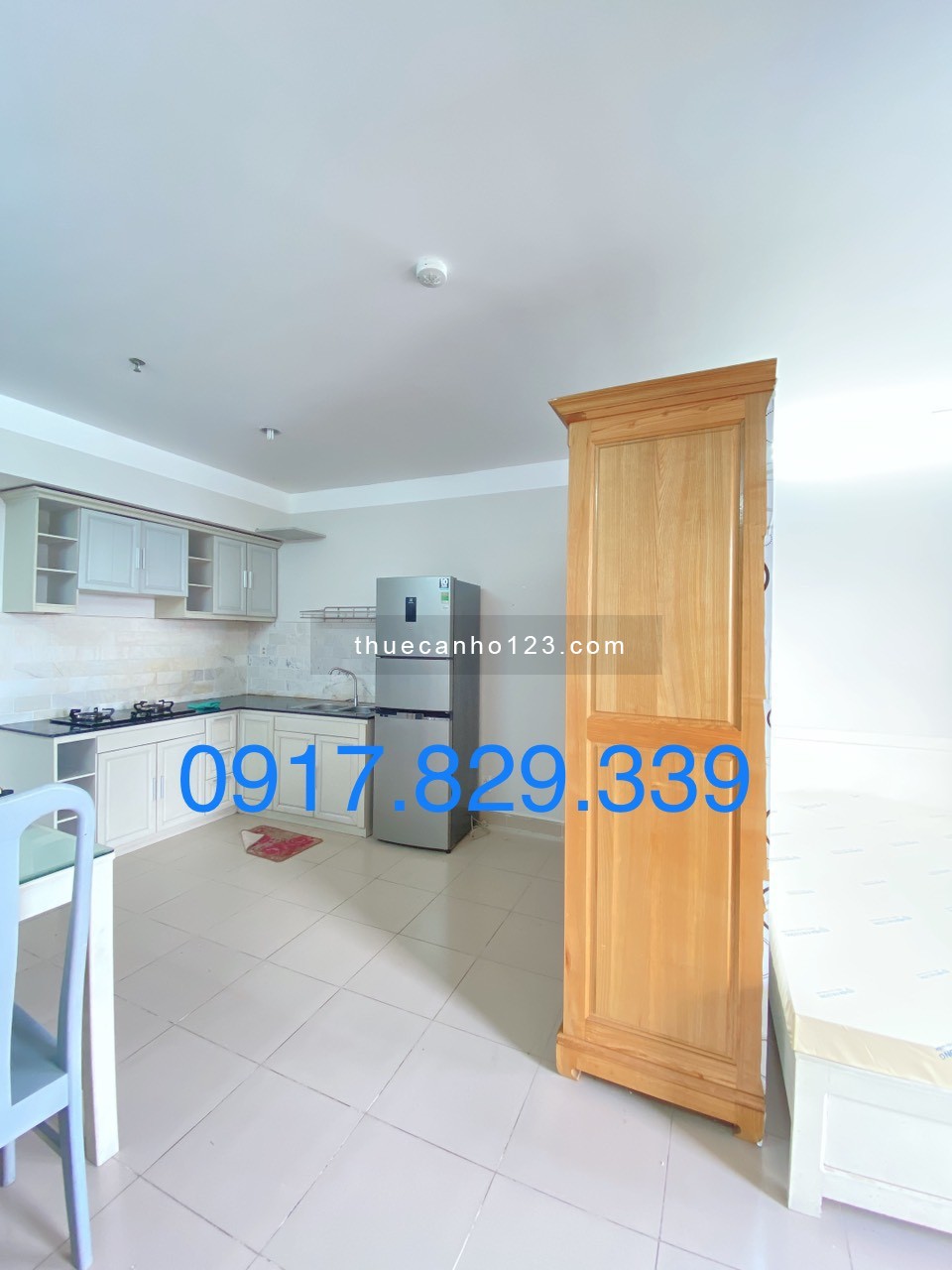Cho thuê căn hộ chung cư Biconsi Phú Hoà 136m2, dạng studio, full nội thất lầu cao 5.500.000