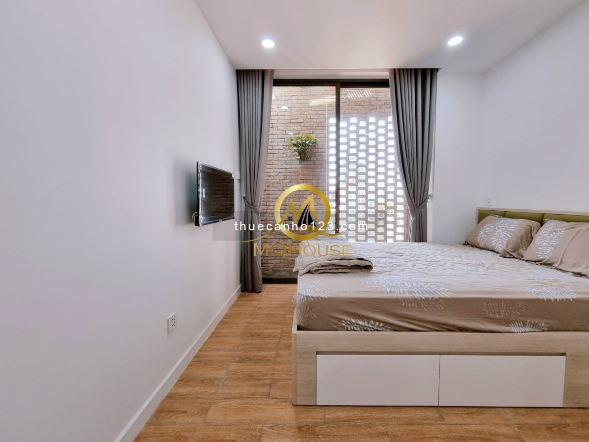 Căn hộ ban công cao cấp, thoáng mát full nội thất gần cầu Lê Văn Sỹ, quận 3