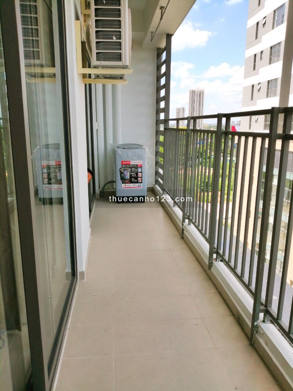 Cho thuê căn hộ chung cư quận 2, chuyên The Sun Avenue 3pn, giá tốt