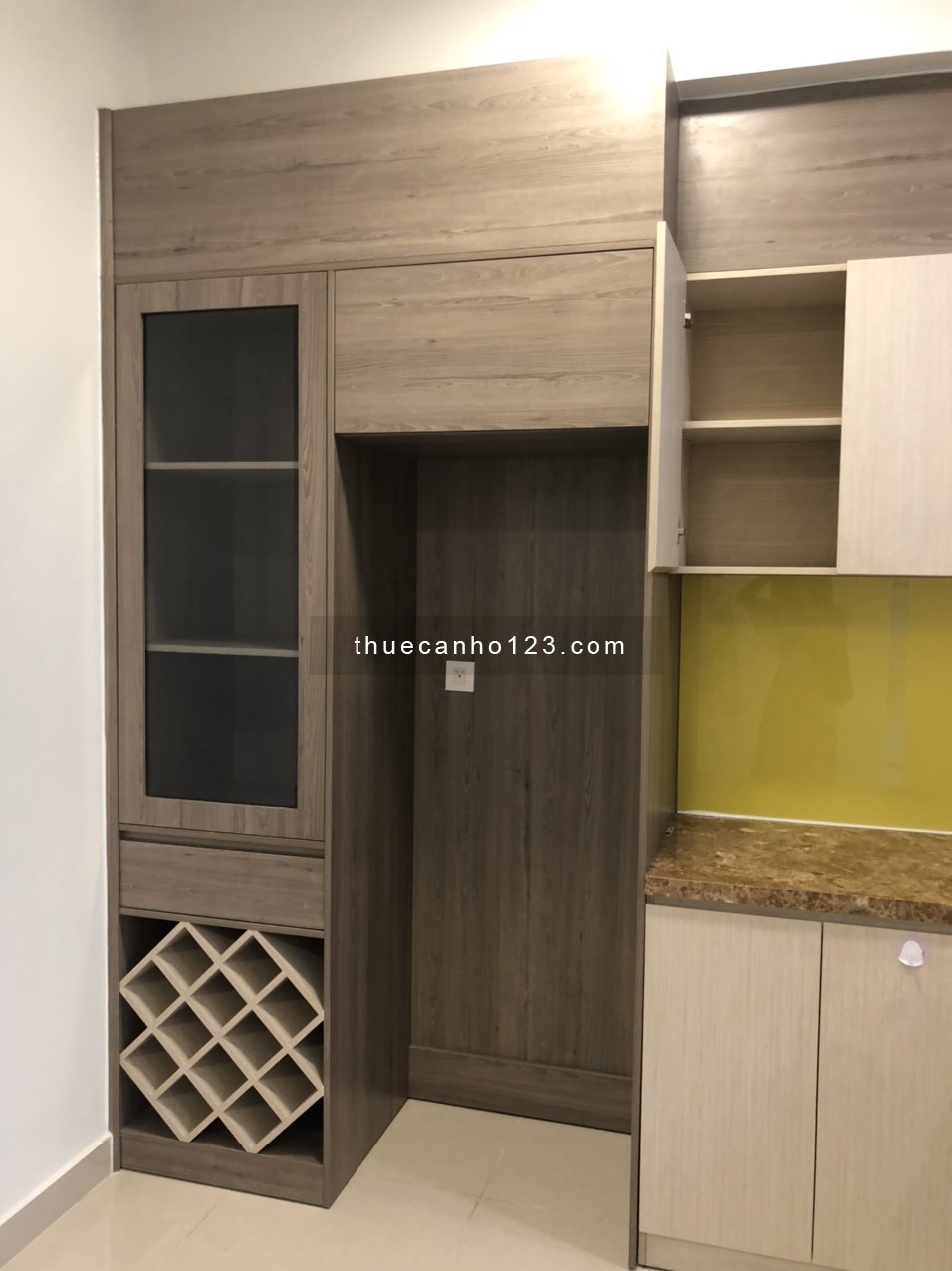 Cho thuê căn hộ chung cư quận 2, chuyên the Sun Avenue, 3pn, 16tr bao phí, 105m2