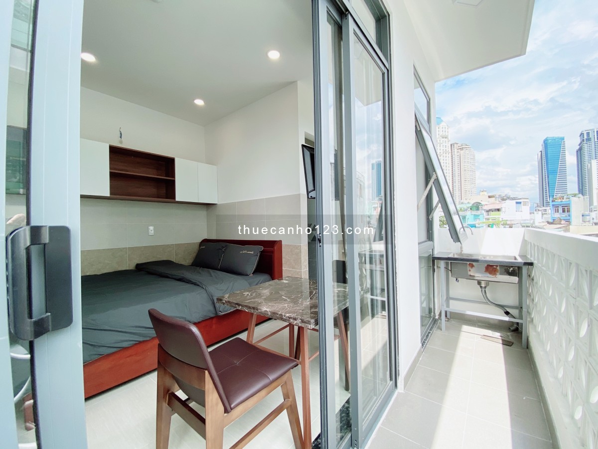 Căn hộ Balcon Full nội thất view đẹp ngay Landmard, chỉ tính điện, bao phí