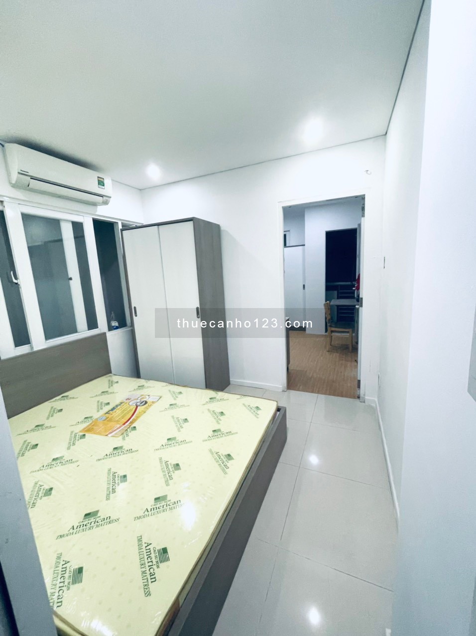 Căn hộ 2PN Balcony, Full NT, máy giặt riêng ngay Chợ Bà Chiểu