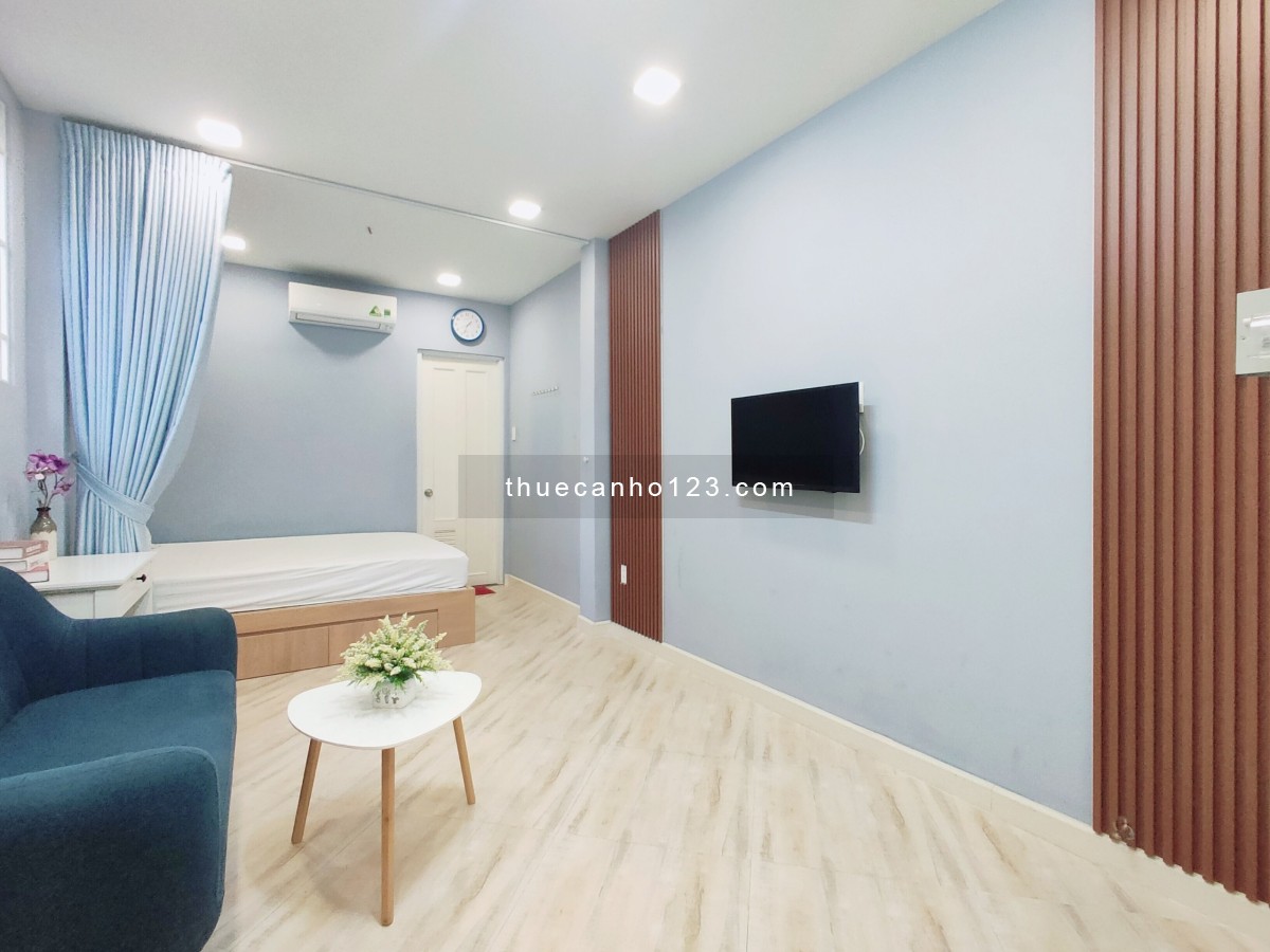 Căn hộ studio balcon full nội thất ngay Hà Đô Centrosa, Cao Thắng