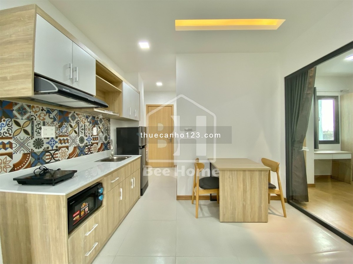 siêu phẩm CH chung cư 2pn 70m2, balcony, full nt, gần Ngã Tư Hàng Xanh, có bãi oto tại tòa