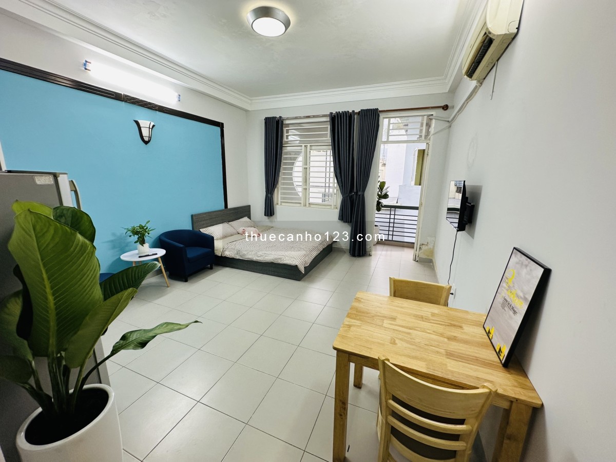 Căn hộ studio balcon thoáng mát full nội thất mới ngay Nguyễn Hữu Cầu, gần Chợ Tân Định Q1