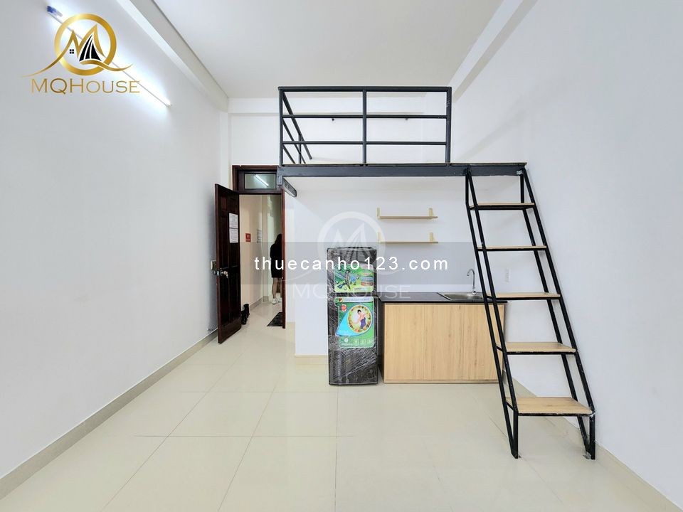 Căn hộ duplex 35m2 có ban công, gần Etown Cộng Hòa, gần sân bay Giảm Giá 700k suốt hợp đồng