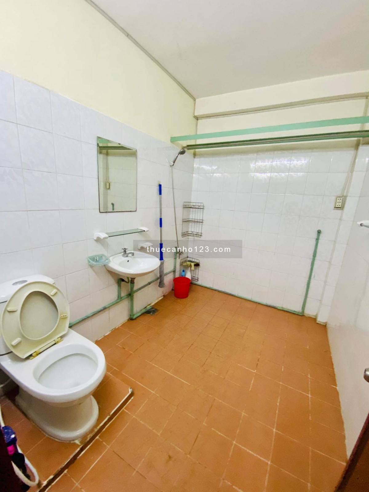 Chính chủ cho thuê căn hộ chung cư số 5 Cao Thắng, giá bình dân