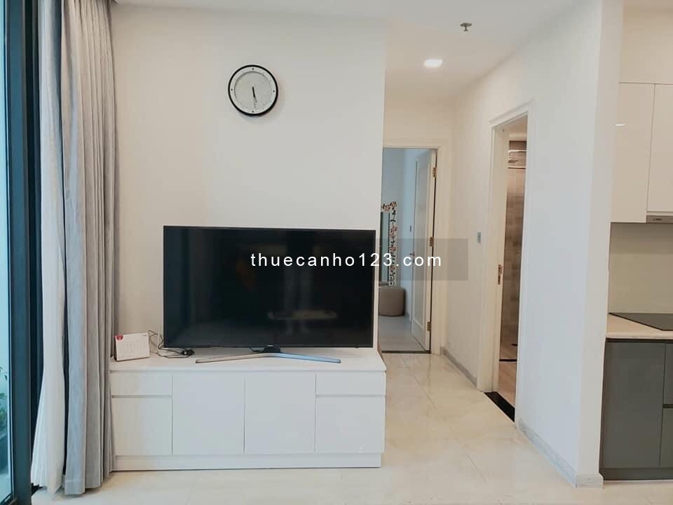 Chính chủ cần cho thuê Căn Hộ 2PN ,72m2 Vinhomes Golden River Quận 1 giá chỉ 23,5 triệu / tháng